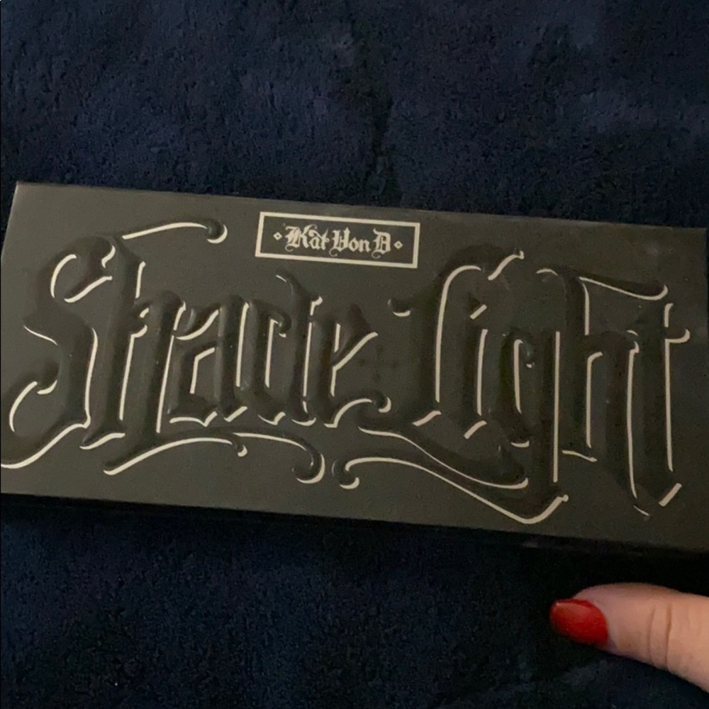 Almost new contour Kay von D Palette